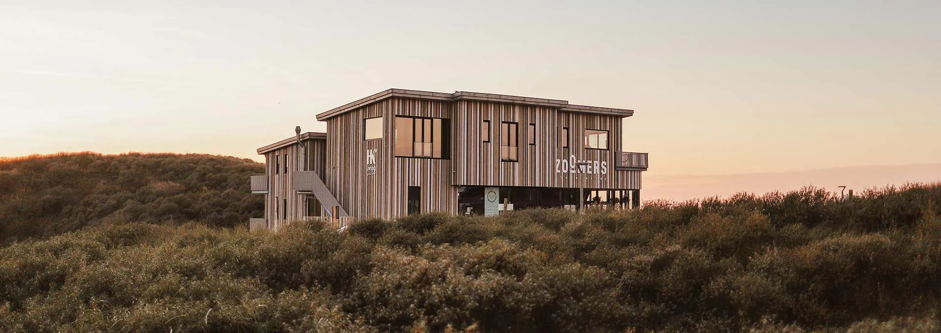 Winkel Zoomers aan zee